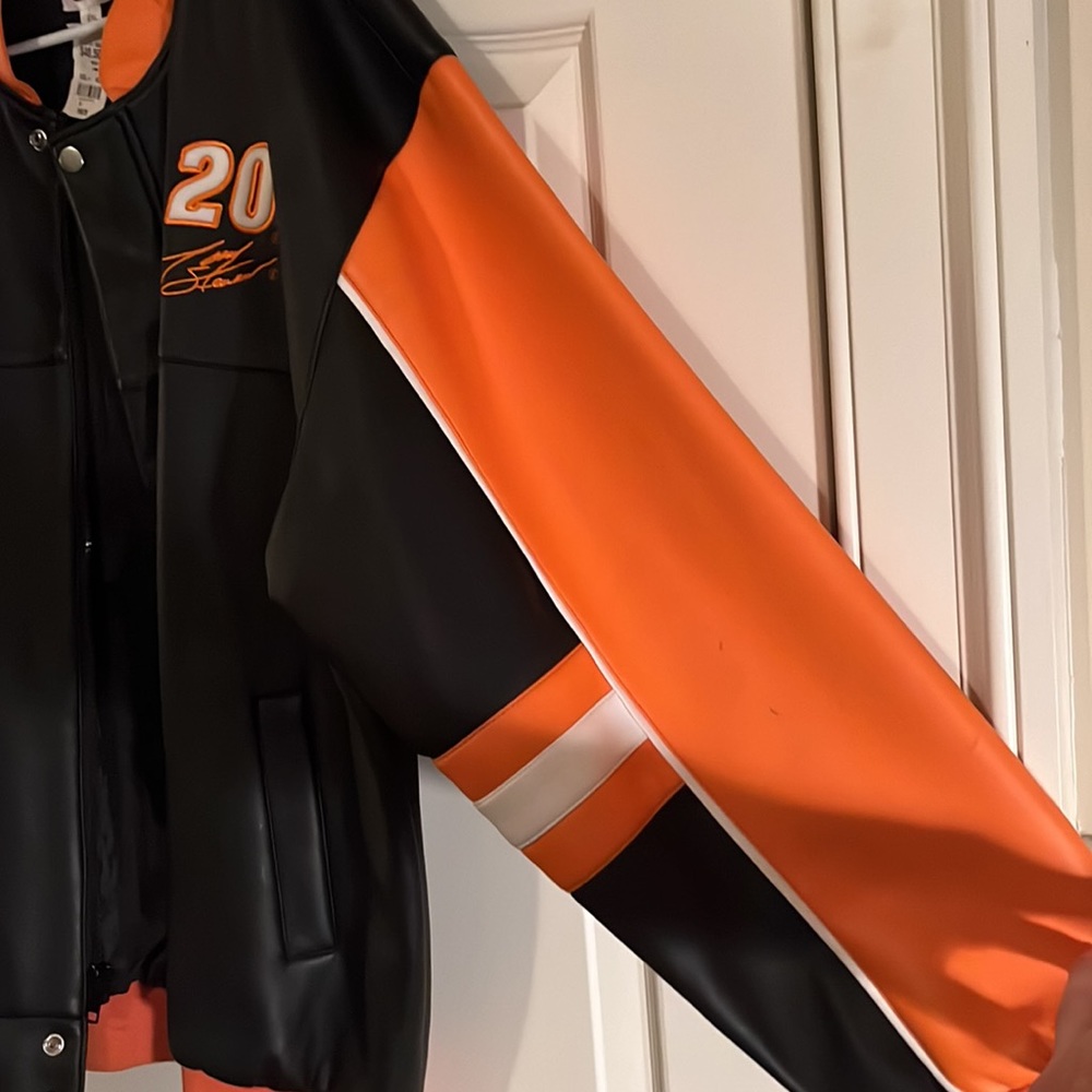 NASCAR Racing Leather Jacket - Picture 6 of 7
